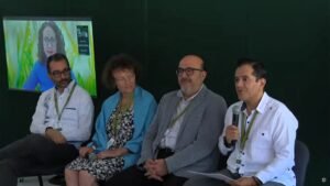 Analizan colaboración de educación e industria, en Francia, Australia y México_b