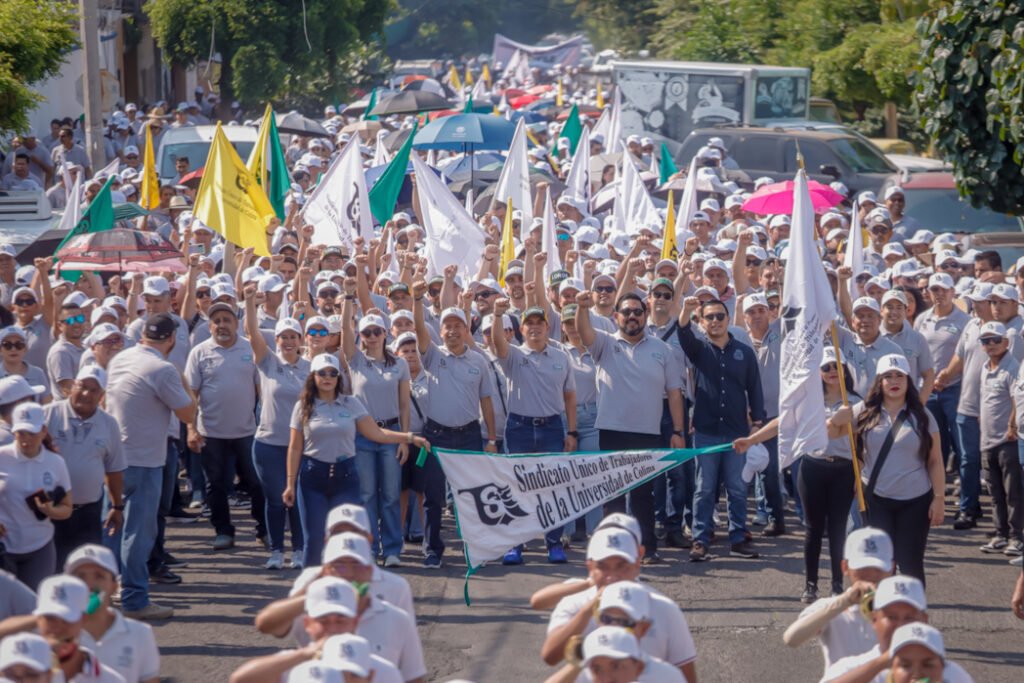 Celebra SUTUC 45 aniversario con marcha por la ciudad