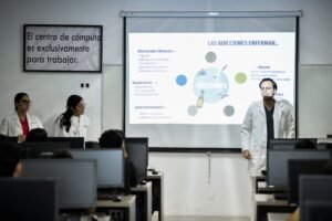 Charla sobre prevención de adicciones en el Bach 30_d