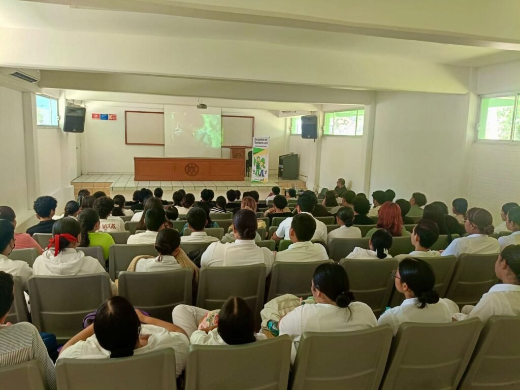 Con arte y reflexión impulsa UdeC cultura de paz en Manzanillo_a