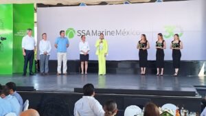 Entrega SSA Marine México, en marco de sus 30 años, reconocimiento a UdeC_Janet