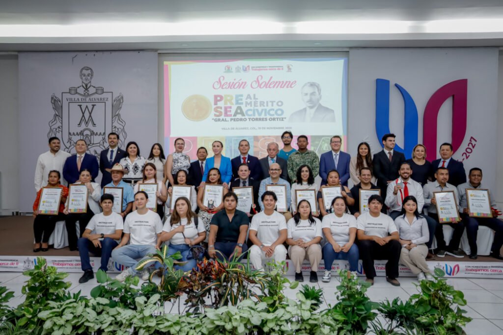 Entregan preseas al Mérito Cívico “General Pedro Torres”_a