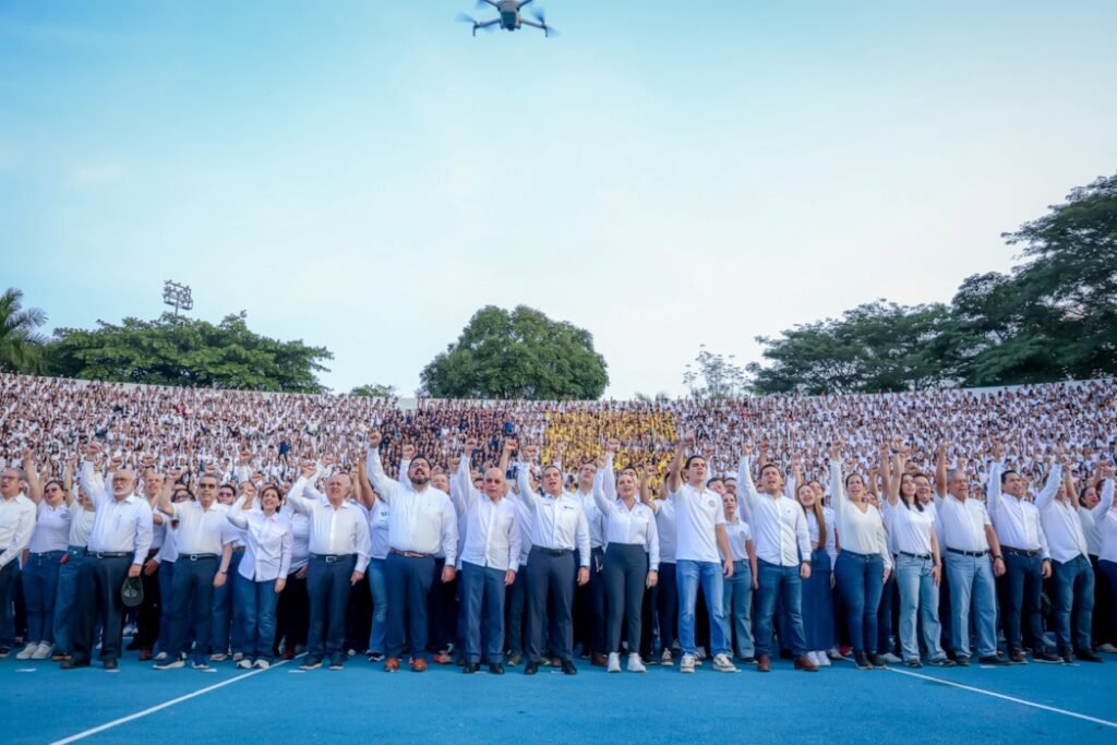 Foto Monumental UdeC 2025 reúne a cerca de 8 mil 500 universitarios_w