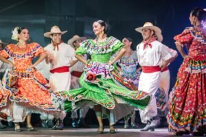 Maravilla Ballet Folklórico de la UdeC, en Coquimatlán
