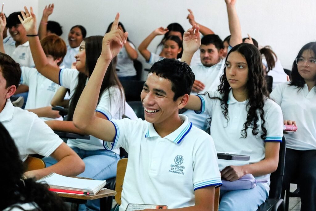 “Más cultura, más humanidad”, en BACH 28, Manzanillo