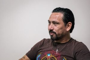 Nuevo poemario de Ihovan Pineda_En la traila todos cabíamos