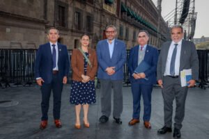 ANUIES_UdeC y rectores en oficina de Hacienda_CDMX_a