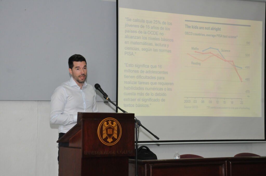 Conferencia sobre currículo de Claudio Vanhees