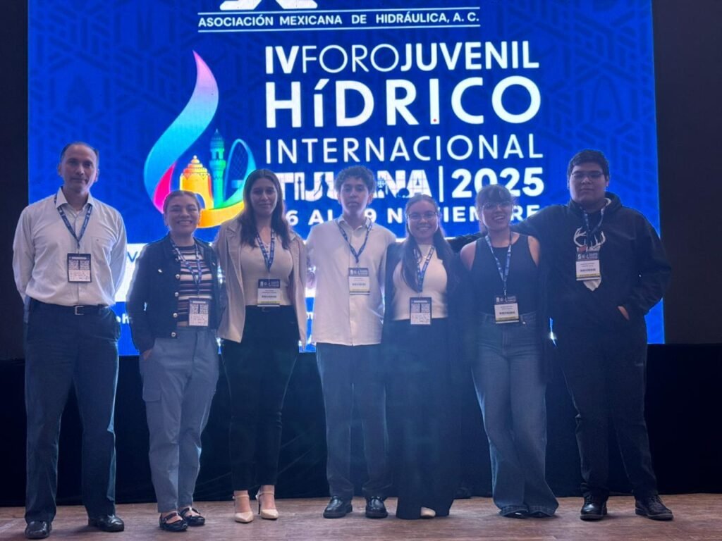 Estudiantes FIC en Foro Hídrico Internacional