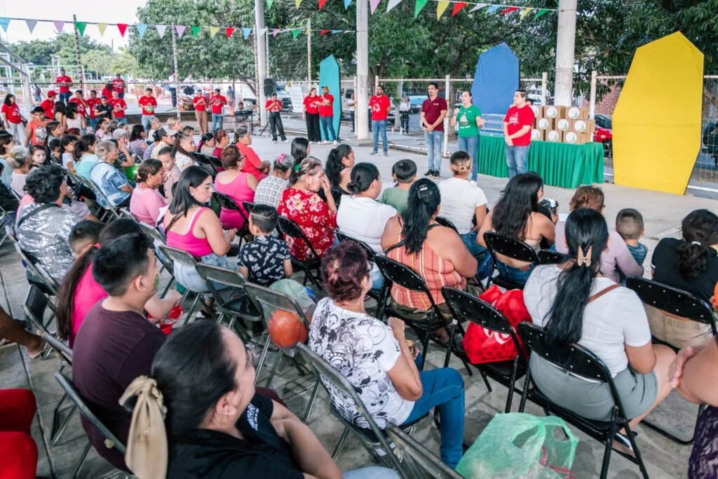 Navidad UdeC 2025 en el CEDECO_e