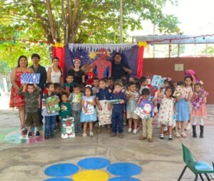 Practican empatía estudiantes del Bach 31, en Cofradía de Juárez_d