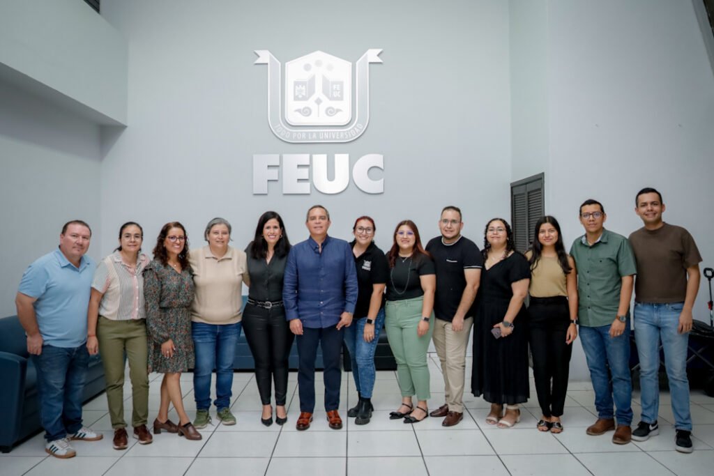 Encuentro del rector con integrantes de la FEUC_h