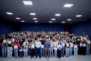 Otorgan 129 becas para estudiar un segundo idioma_h