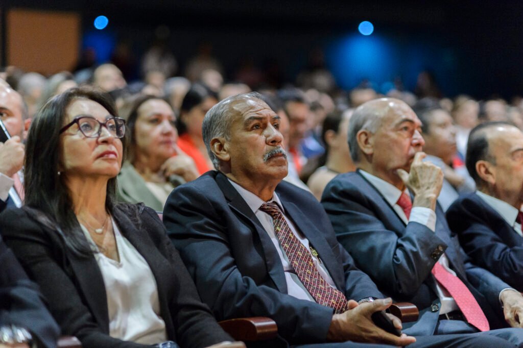 Destacan coordinación UdeC y gobierno estatal_Adolfo_a