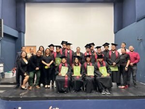 Egresan 33 nuevos profesionistas técnicos del Bach 25_d