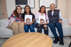 Entrega de viviendas en Quintana Roo 3