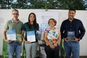 Presentan libro Mundiales de fútbol varonil 2022 y Femenil 2023