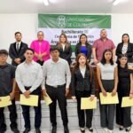 Se titulan 6 Técnicos en Contabilidad del Bachillerato 10, en Manzanillo