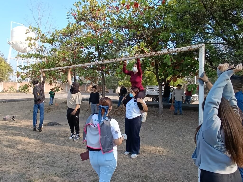 UdeC participa en Jornada Nacional de Tequios “Deporte para todos y todas”_b