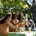 Con luciérnagas, encienden las actividades de la Universidad de Colima por el 8M