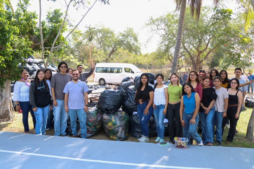Jornada de Residuos Cero UdeC, en el campus Tecomán_a