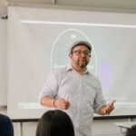 Reflexionan sobre la convivencia humana y filosofía en la Facultad de Derecho