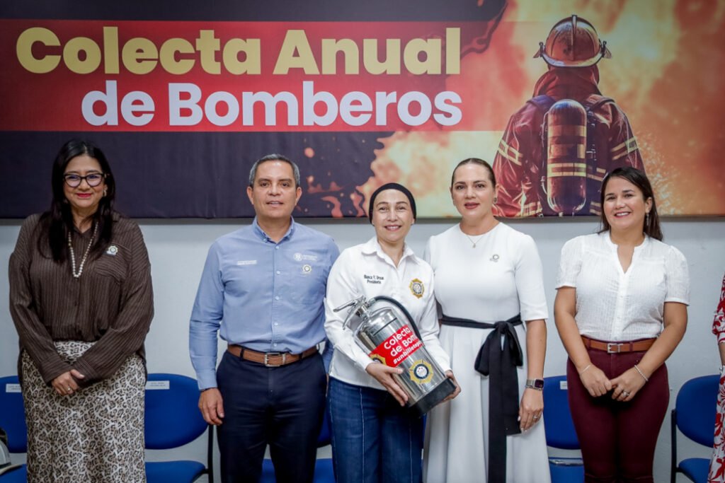 Se suma UdeC a colecta anual de Bomberos Colima 2026_g