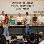 Entrega UdeC las becas del programa Donativos y las de Cara Amiga a 190 jóvenes