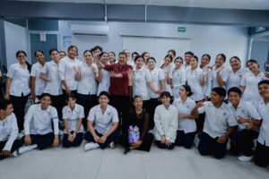 Laboratorio entre mujeres, Manzanillo_a