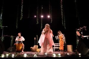 Ofrece Luany un paseo por El Bosque, su nuevo álbum_b