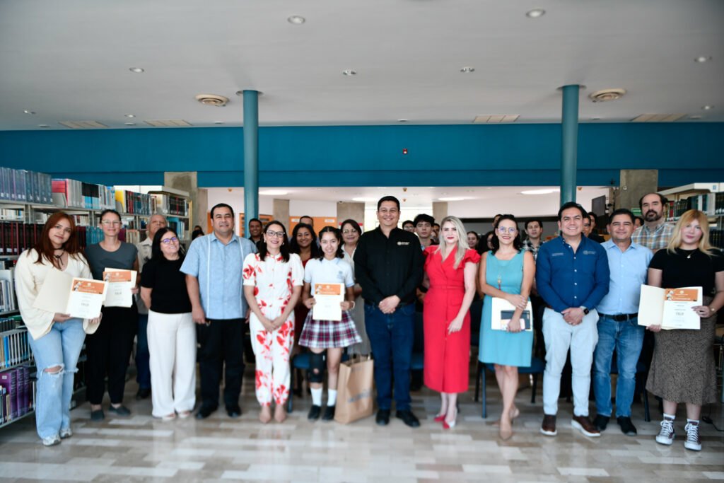 Premian a ganadores de Ensayos Altexto y Cuéntamelo en video