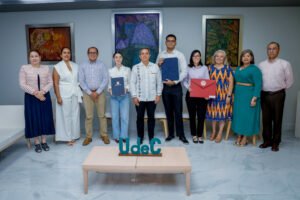 Entrega de títulos de doble grado
