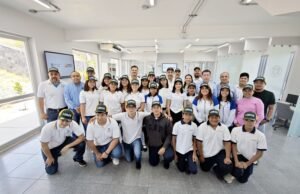 Estudiantes de Aquila visitan Biblioteca Inteligente_Puente académico