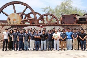 Estudiantes de FIME presentan proyectos en congreso internacional