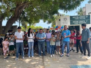 Festejan a 123 niños de la Primaria Independencia, en Armería