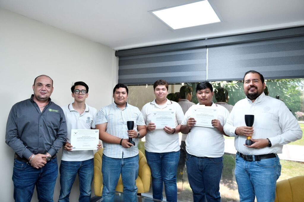 Ganan bachilleres UdeC concurso nacional de diseño e impresión 3D