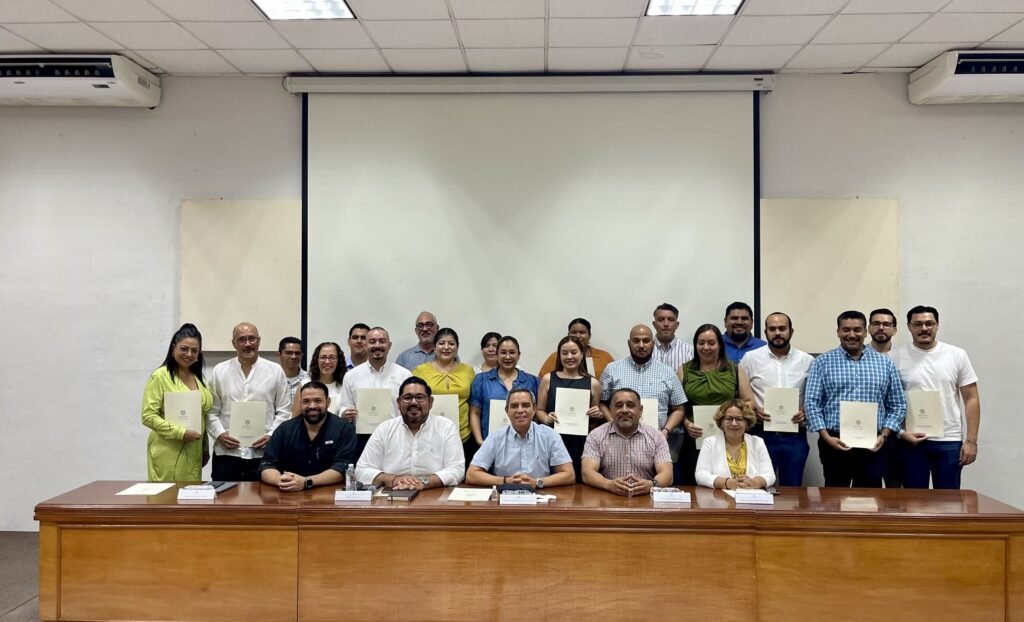Presenta UdeC el Observatorio de Gestión Directiva_Grupo de trabajo