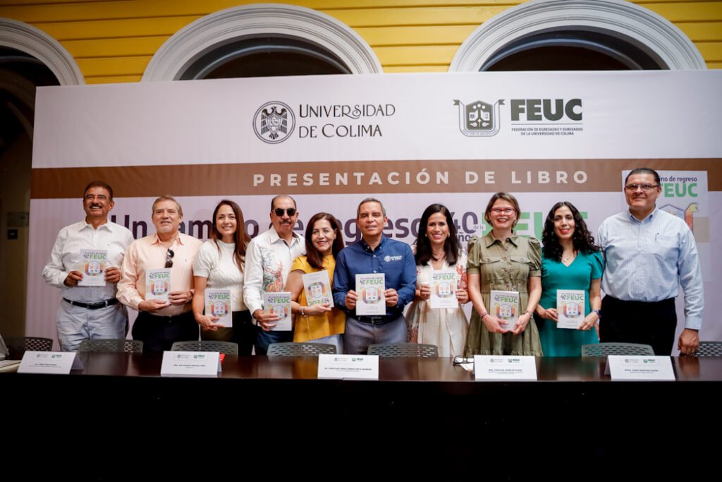 Presentan libro Un Camino de Regreso, 40 años de la FEUC