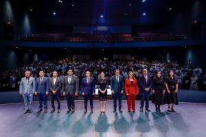 Reconoce UdeC por 15, 20 y 25 años de trabajo y a mejores docentes 2025_Oficial