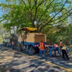 Gobierno de Indira Vizcaíno da mantenimiento al libramiento Comala