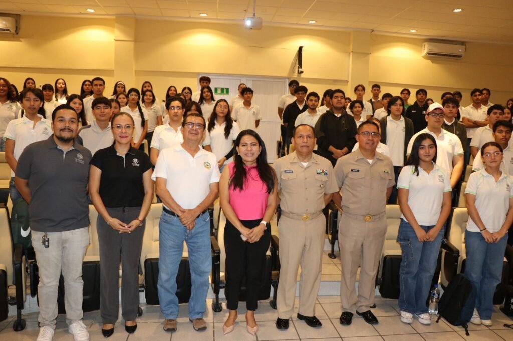 Conocen bachilleres opciones de estudio en ciencias del mar