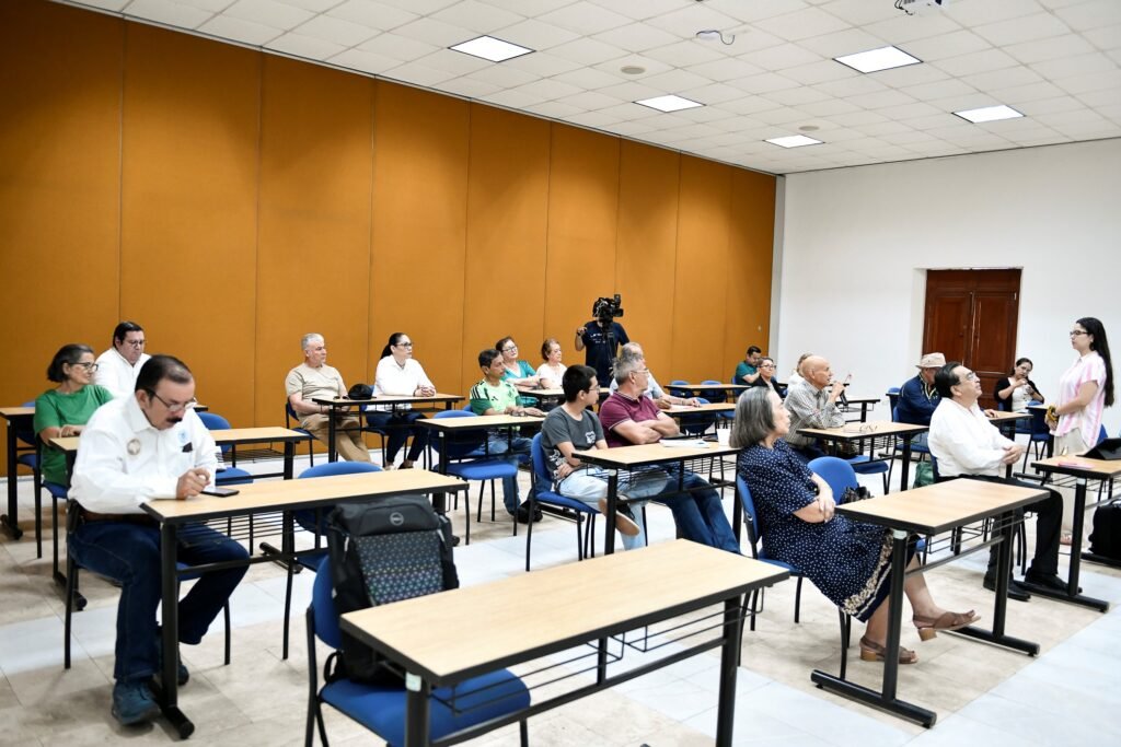 Demencia, enfermedad que no distingue edad, conferencia_c