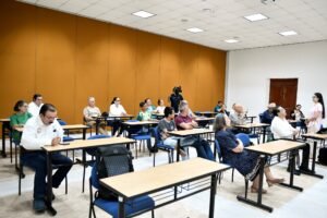 Demencia, enfermedad que no distingue edad, conferencia_c