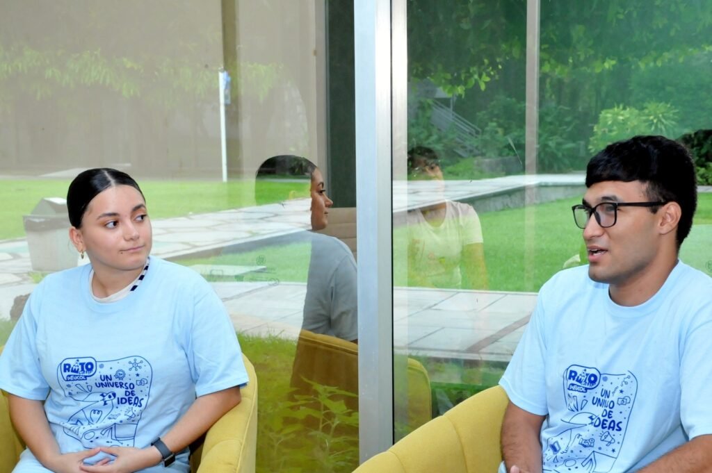 Dos estudiantes de la UdeC ganan beca TrepCamp