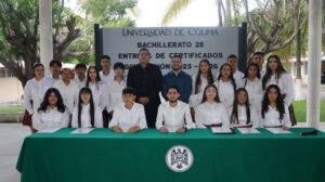 Bachillerato 29 de Tepames entrega certificados