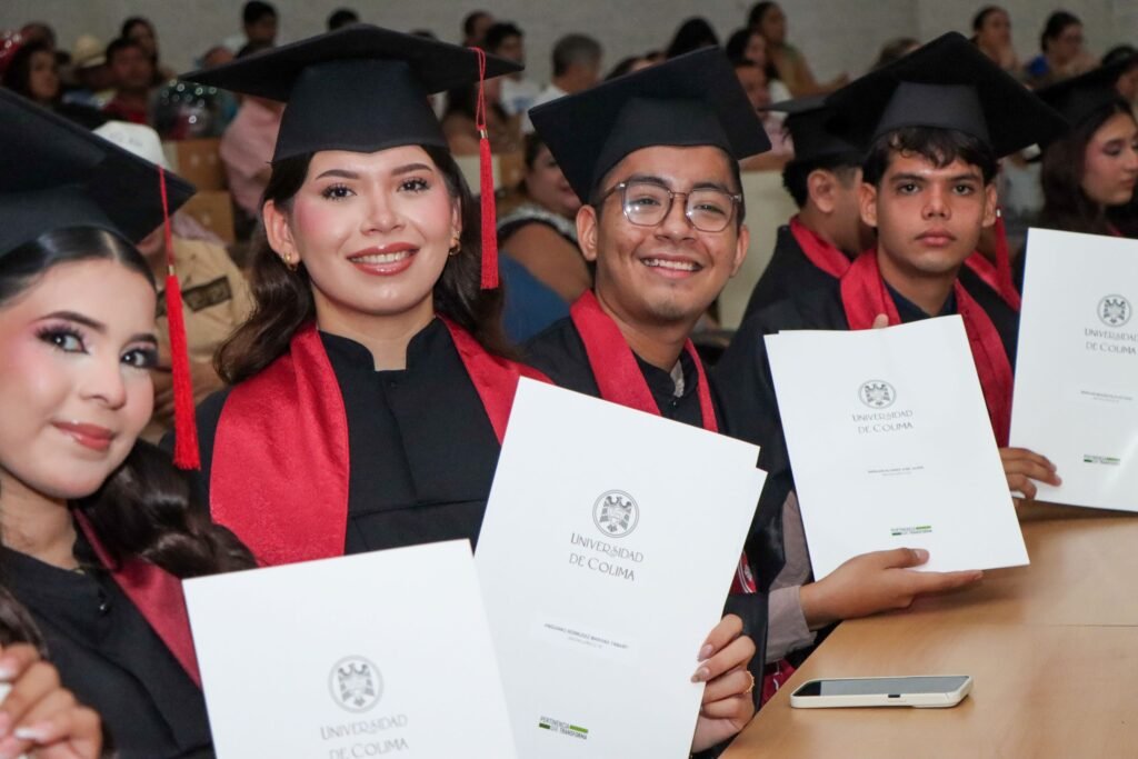 Egresa generación 2023-26 del Bachillerato 20, Tecomán_b
