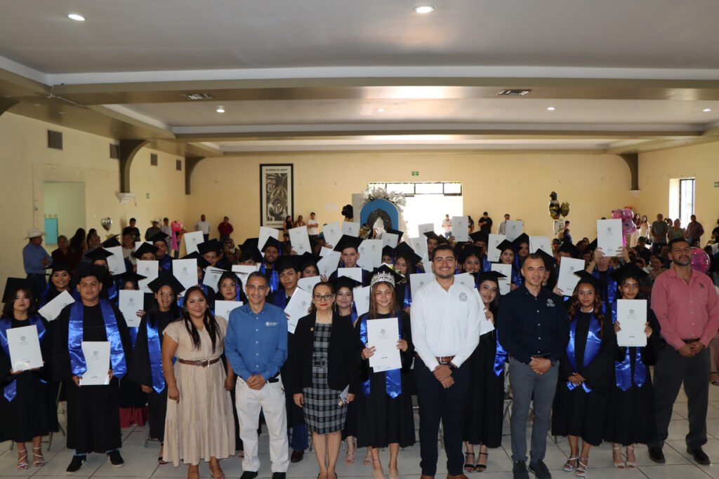 Entrega de certificados, Bach 26, Ixtlahuacán_b