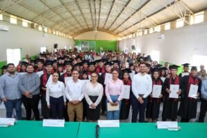 Entrega de certificados en los bachilleratos 7, 21 y 31_B31
