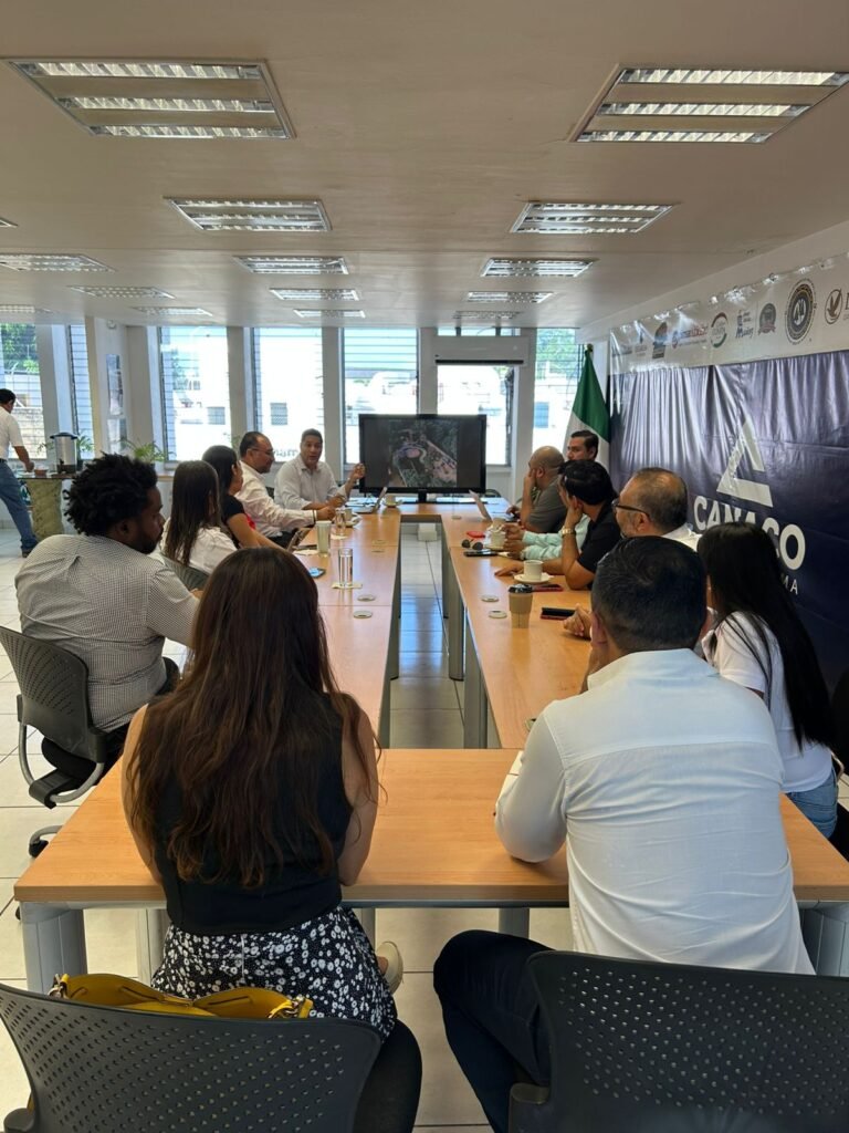 Reunión de trabajo Fac de Mercadotecnia-CANACO_c