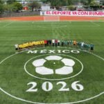 Indira Vizcaíno y Sedatu entregaron la cancha sintética de futbol en la Unidad de La Villa